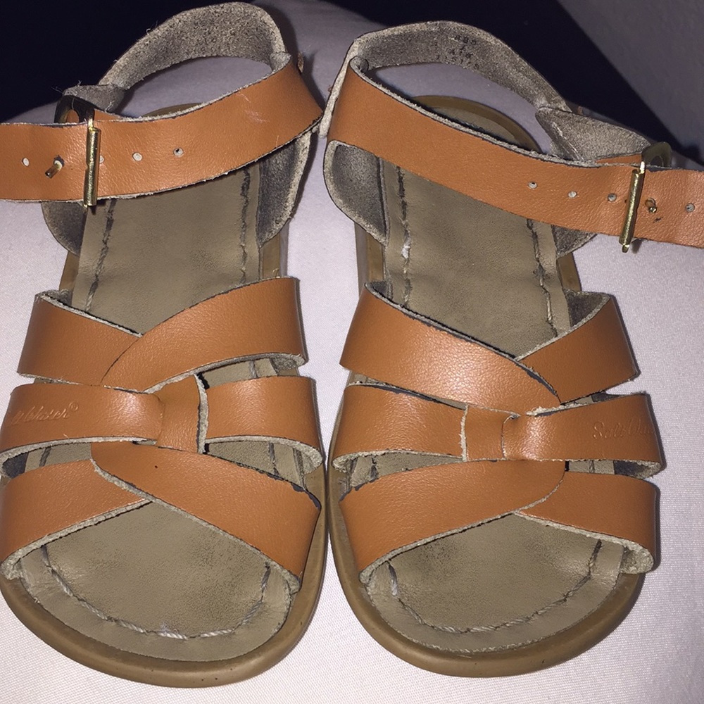 Saltwater sandles
